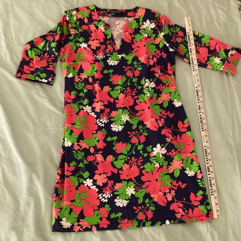 Katherine Way dress with V-neck and 3/4 sleeves